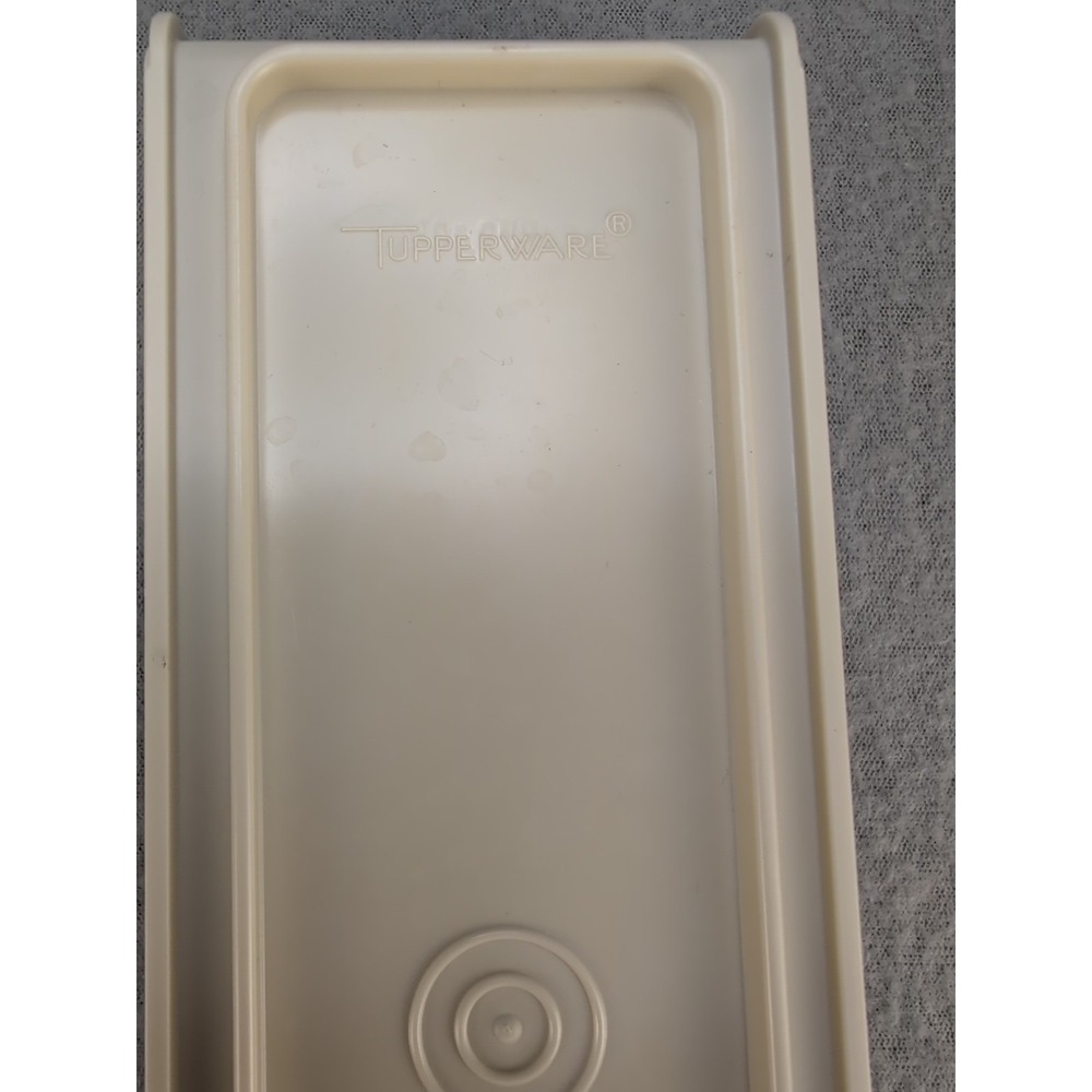 Vintage Tupperware Tall Rectangular Cracker Keeper Pantry Canister w Lid Cream - Picture 7 of 14